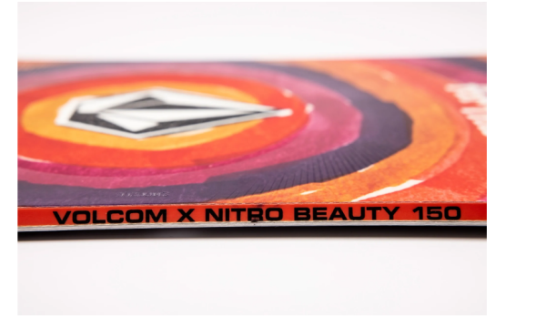 Nitro Beauty x Volcom 女士單板